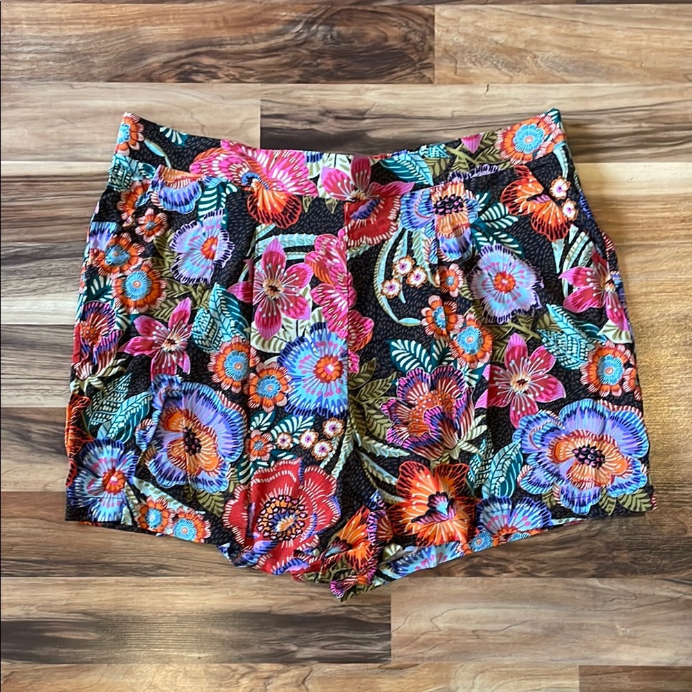 NWT Torrid challis short size 3 3x 22 24